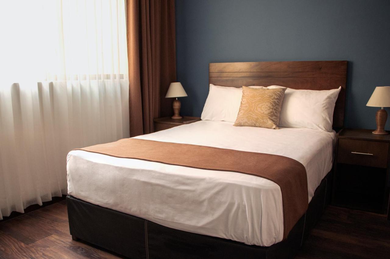 Viamonte House Boutique Hotel Леон Екстериор снимка